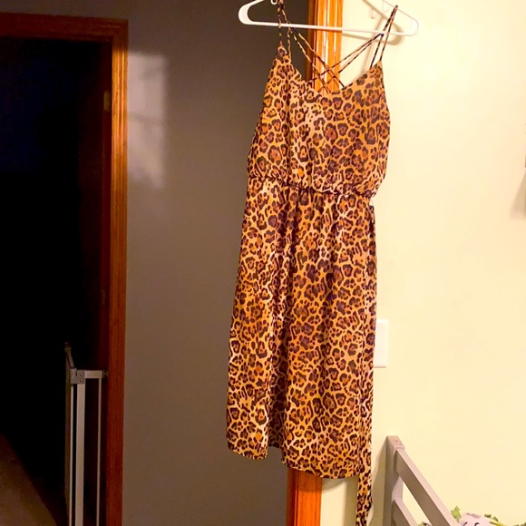 Animal print midi dress with cross cross back - Picture 1 of 5